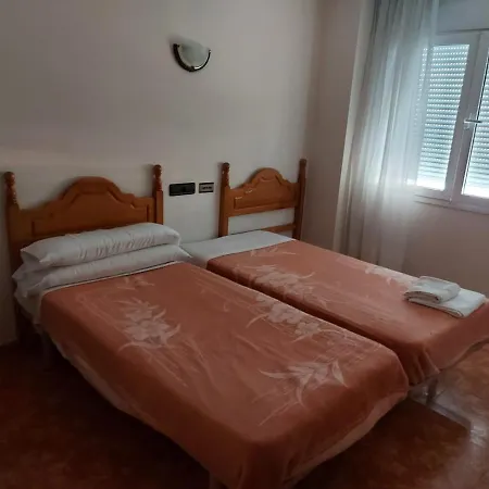 Linares * Villanueva de Argaño